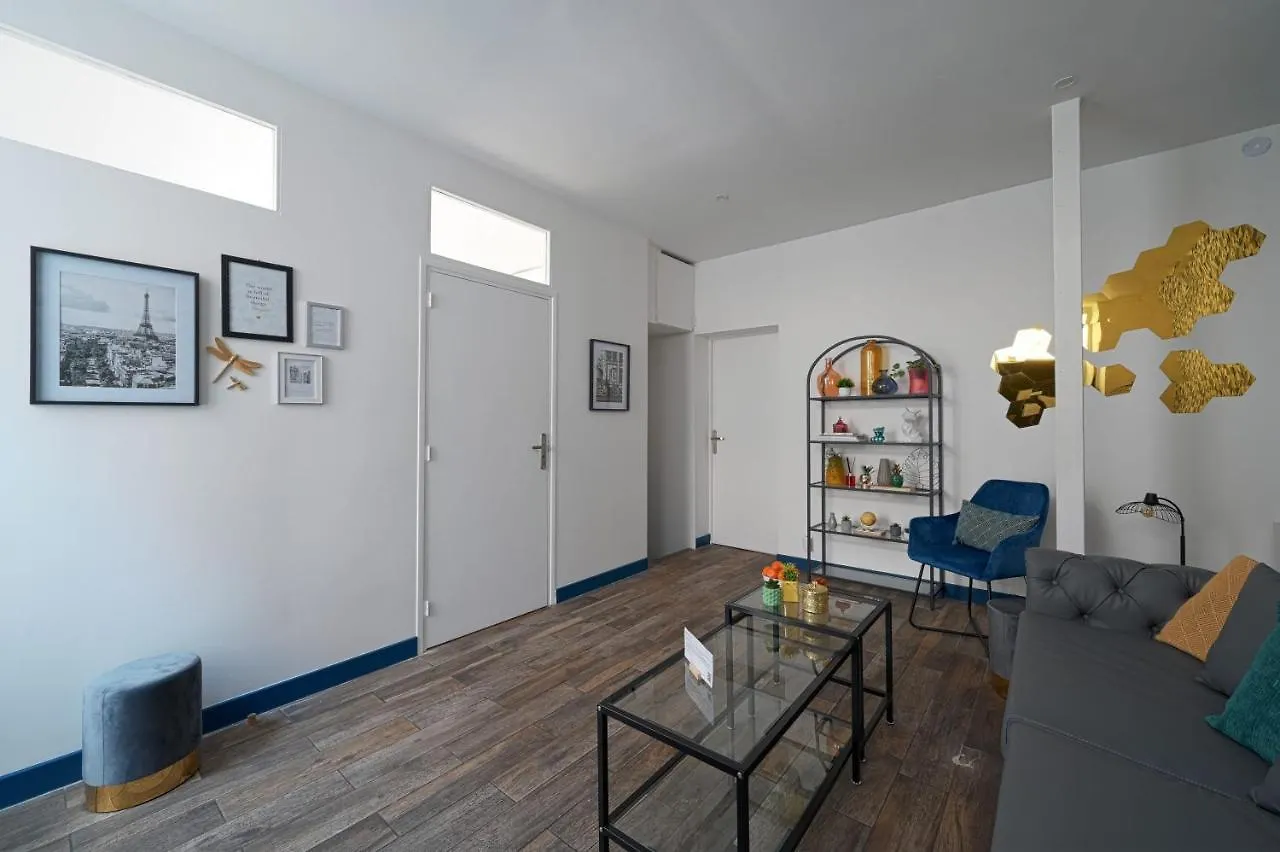 Huge 2 Floor With Unique Games Room & Home Theatre Room Paris