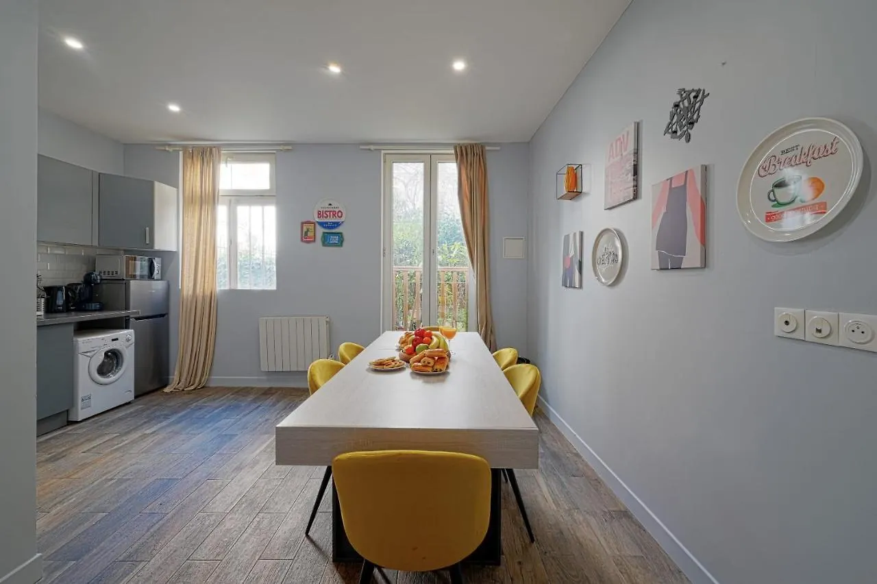 Huge 2 Floor With Unique Games Room & Home Theatre Room Paris Lejlighed